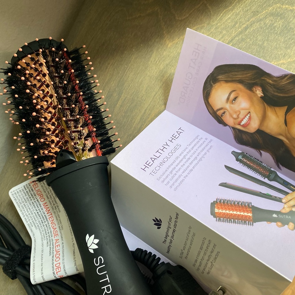 ✨ Sutra Infrared 2” Blowout Brush – Brand New in Box ✨